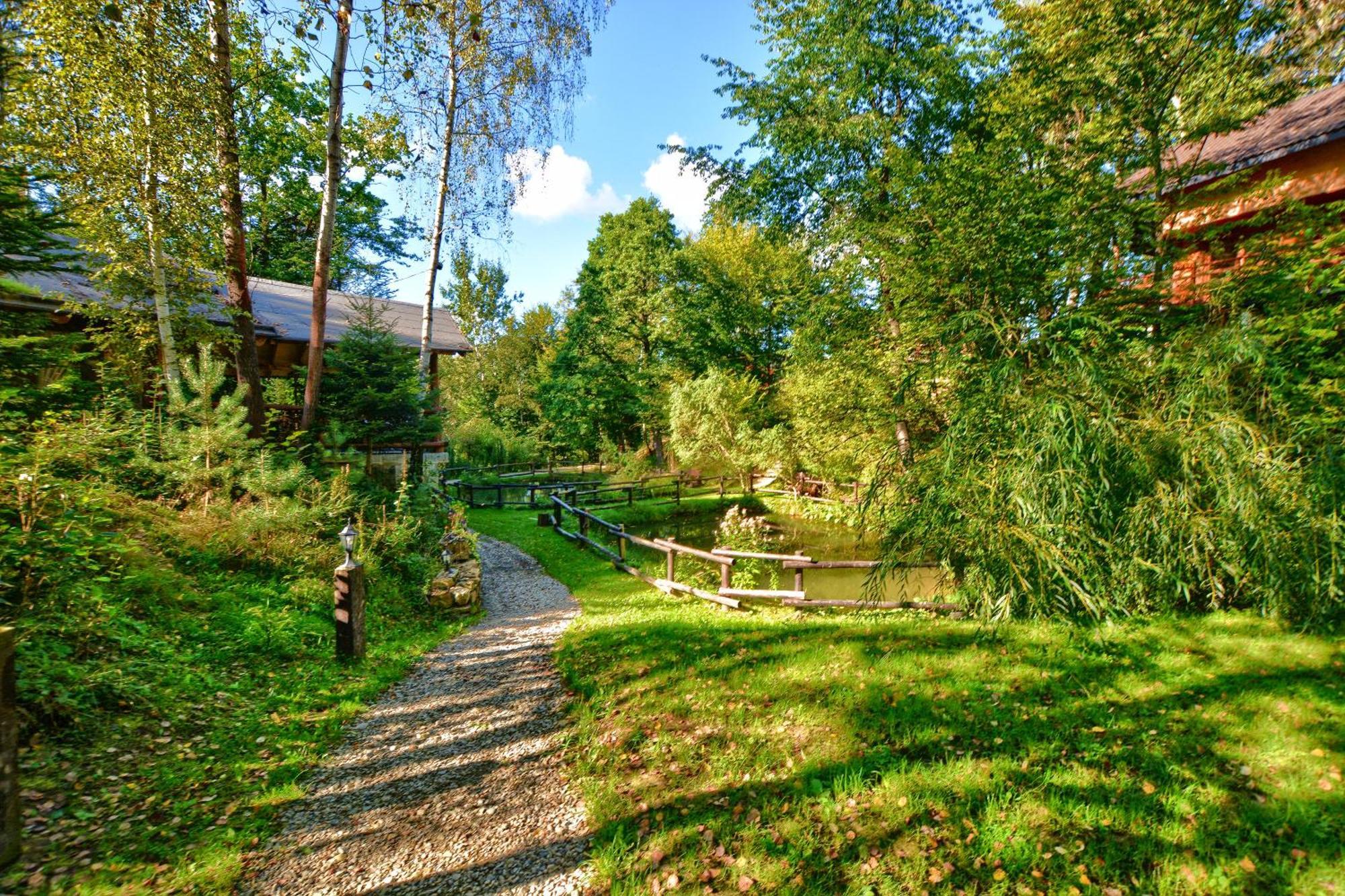 Osada Sroczy Jar Chalet